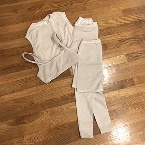 SKIMS outdoor set in stone l S